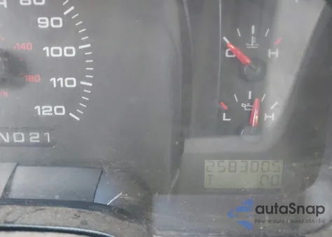 2005 Ford F-150 Stx/Xl/Xlt z USA, uszkodzony, nr VIN 1FTRF12W35NB55374